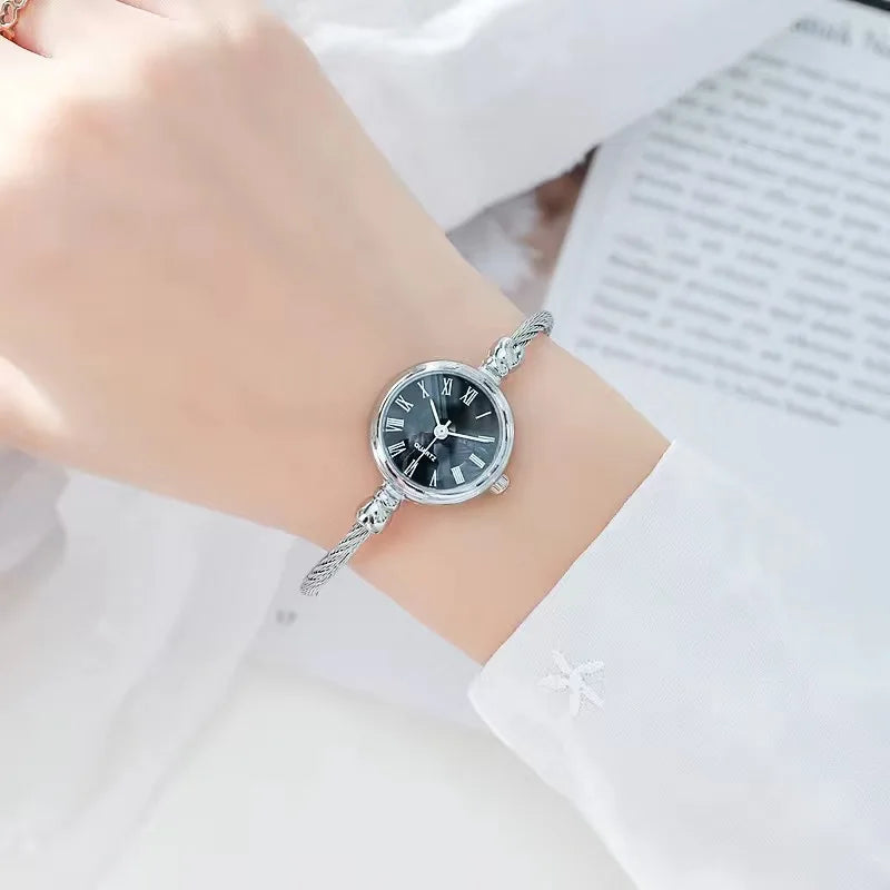 Bracelete de Luxo com Relógio Feminino Ykaze